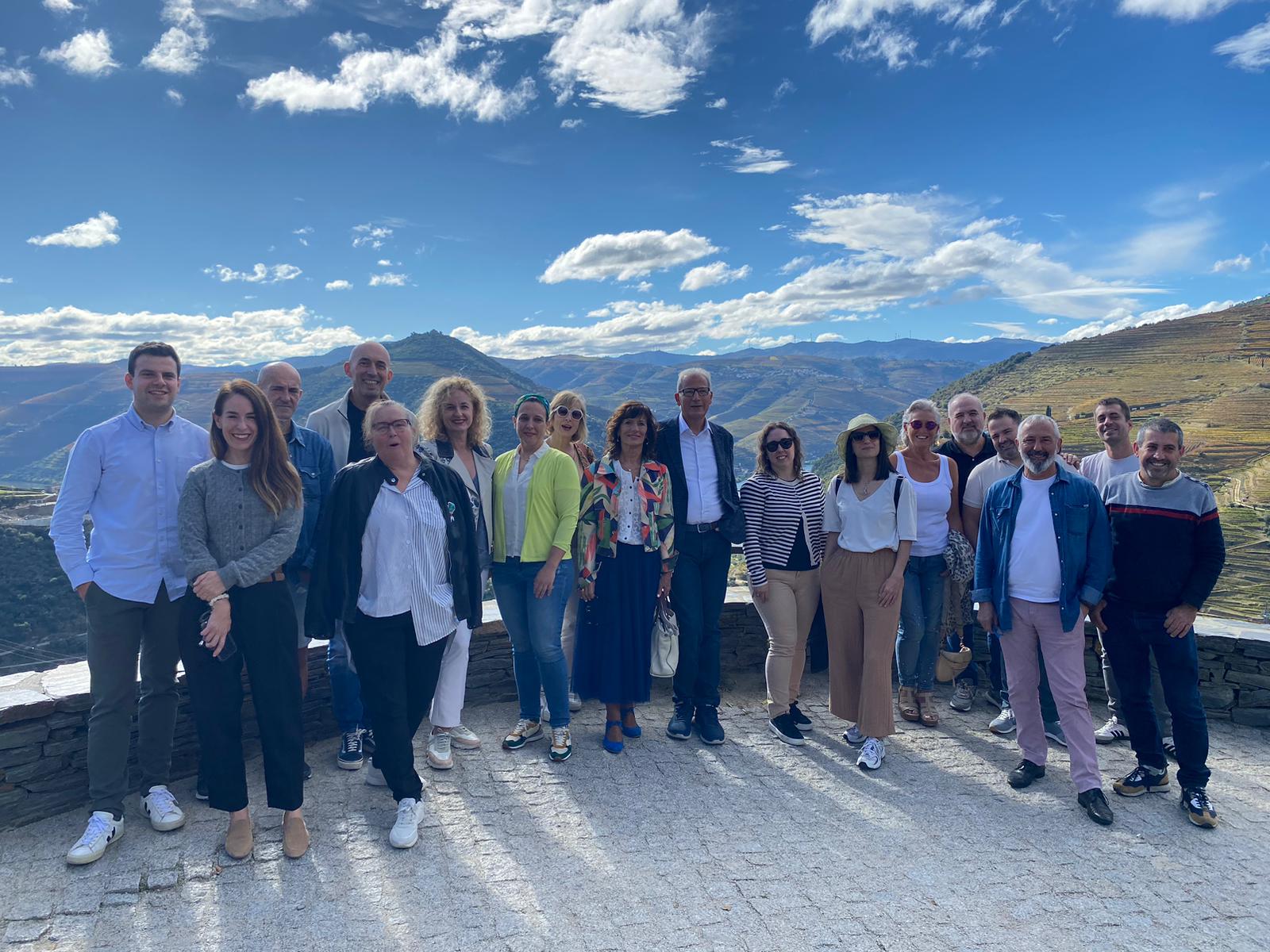 1 Aiaraldea presenta su Ruta del txakoli y el enoturismo en Oporto