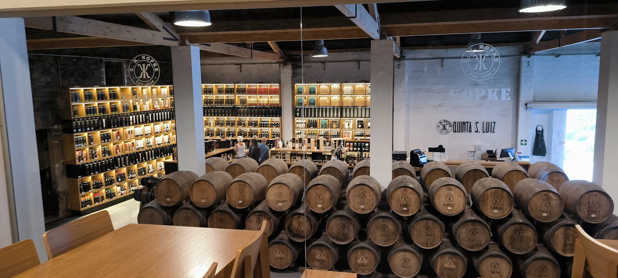 4 Aiaraldea presenta su Ruta del txakoli y el enoturismo en Oporto