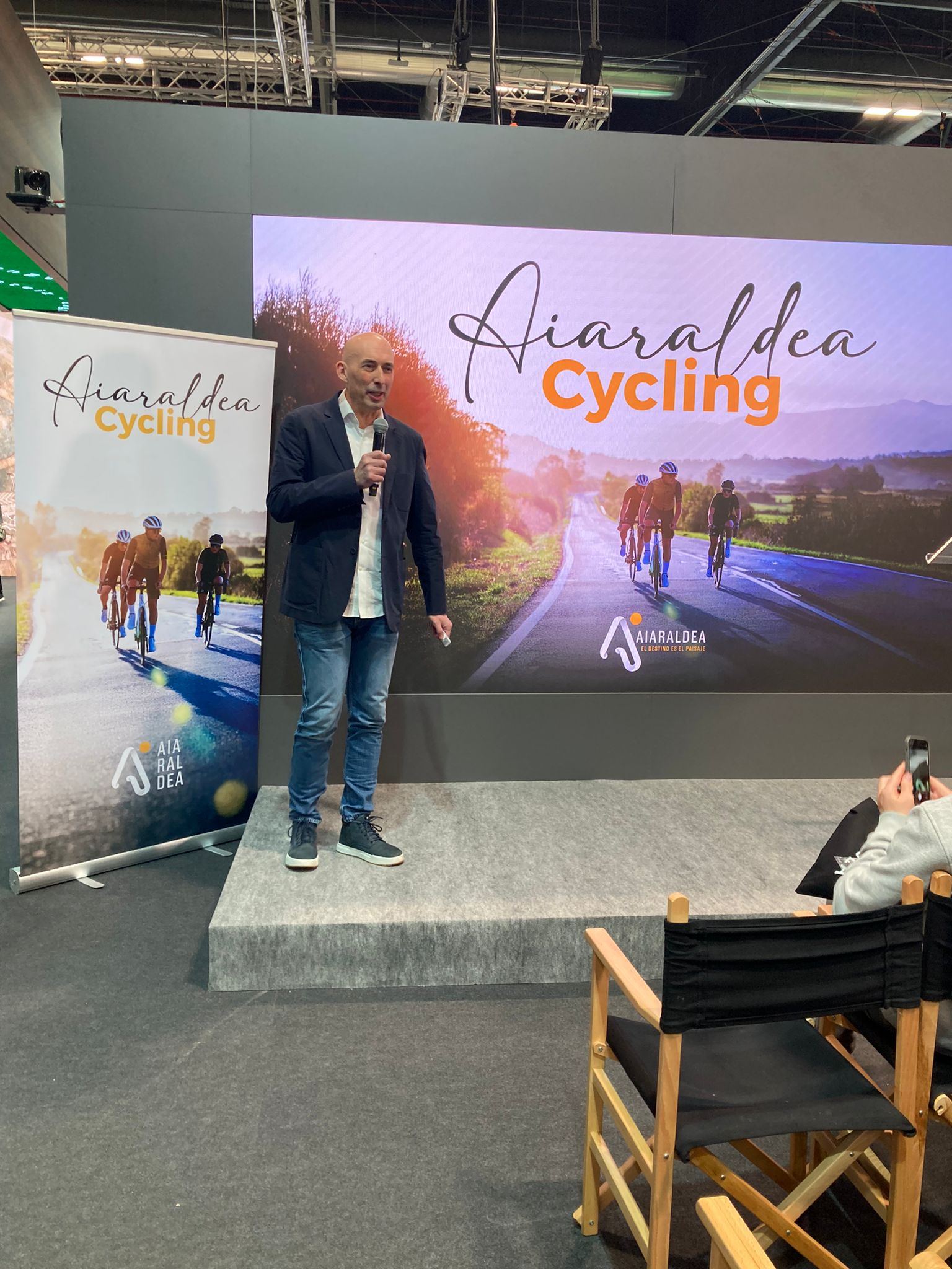 4 Exitosa presentación en FITUR de Aiaraldea Cycling, proyecto basado en 5 rutas ciclistas que atraviesan la bella comarca alavesa
