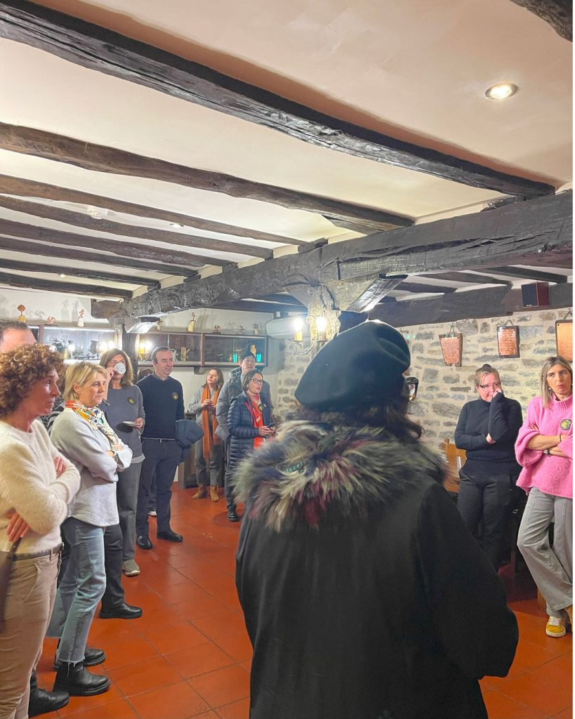 1080_IMG_1134-819x1024 La Cuadrilla de Aiaraldea, presente en el encuentro Euskadi Gastronomika TOPA, organizado por Euskadi Gastronomika y Basquetour