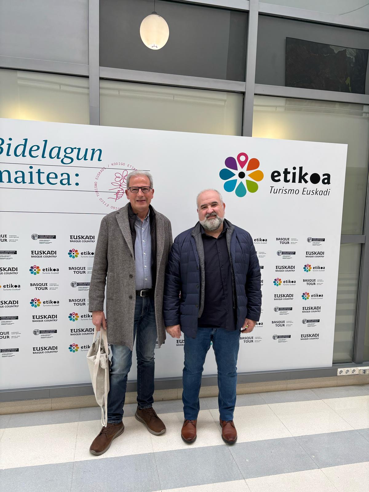 200e5670-00d0-4b43-a383-37ed91d3fc30 Acto Reconocimiento y entrega de certificaciones a las nuevas empresas adheridas al Código Ético del Turismo en Euskadi