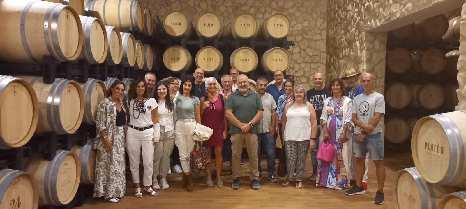 674eac1e-f7be-4e75-a008-1516f1517c27 Viaje de familiarización a Toro (Zamora) organizado por la Cuadrilla de Aiaraldea con participantes público-privados de Aiaraldea