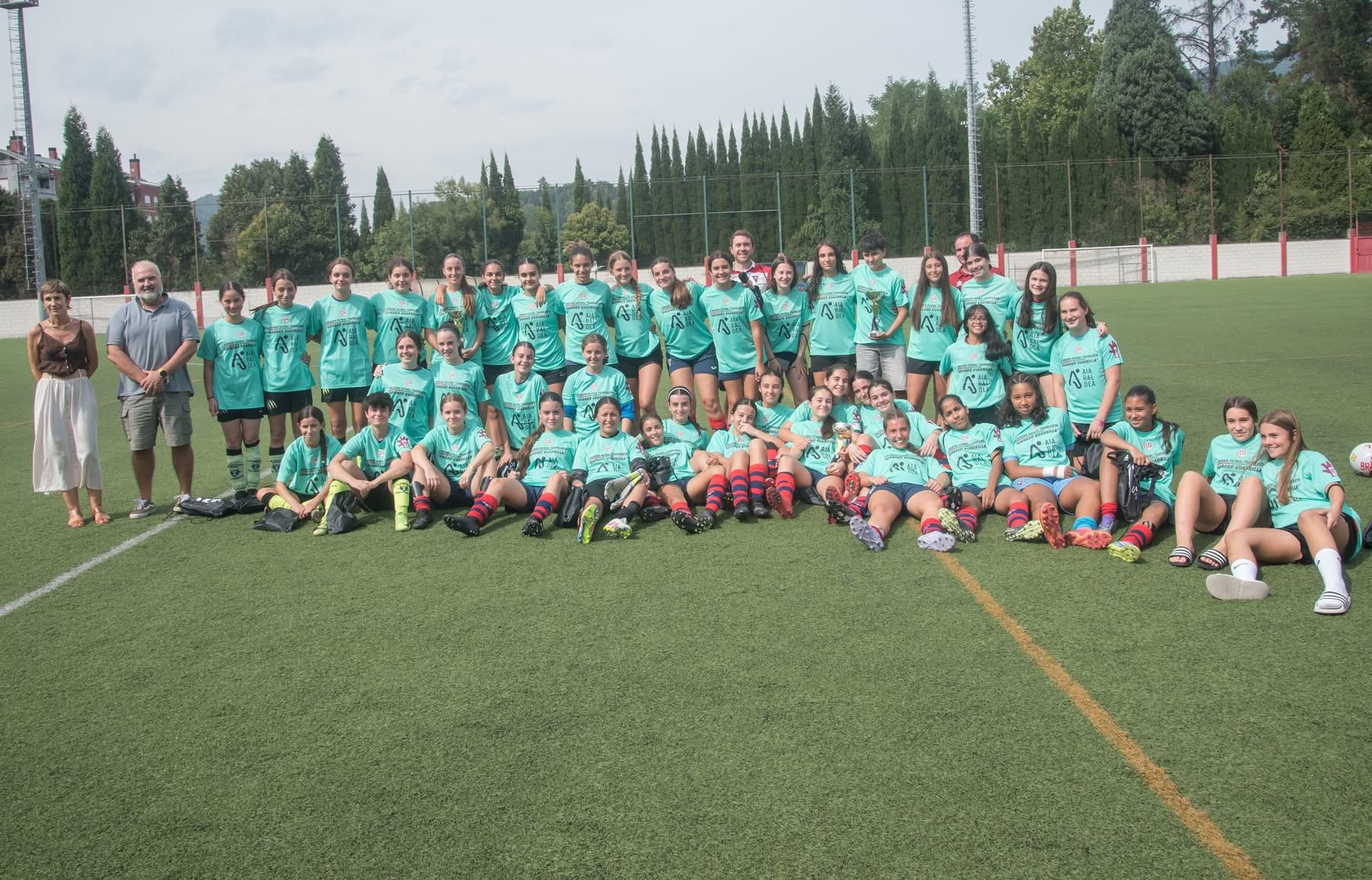 c042e443-ab95-4075-87a1-a7e00ce3ce9c Éxito del primer Torneo de Fútbol Femenino de Aiaraldea, organizado por la Cuadrilla de Aiaraldea