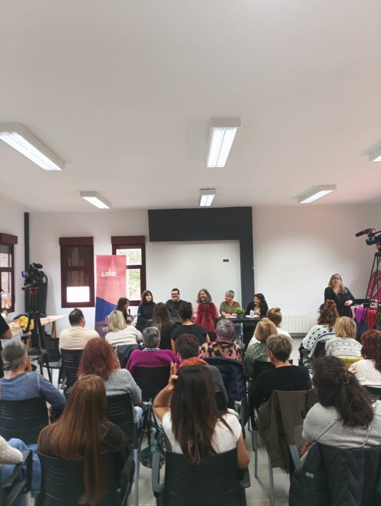 cuadrilla2-771x1024 Eskualdeko Berdintasun Topaketa: artea, ahalduntzea eta oholtza