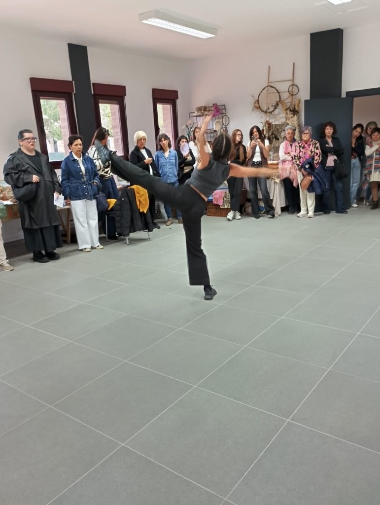 cuadrilla5-771x1024 Eskualdeko Berdintasun Topaketa: artea, ahalduntzea eta oholtza