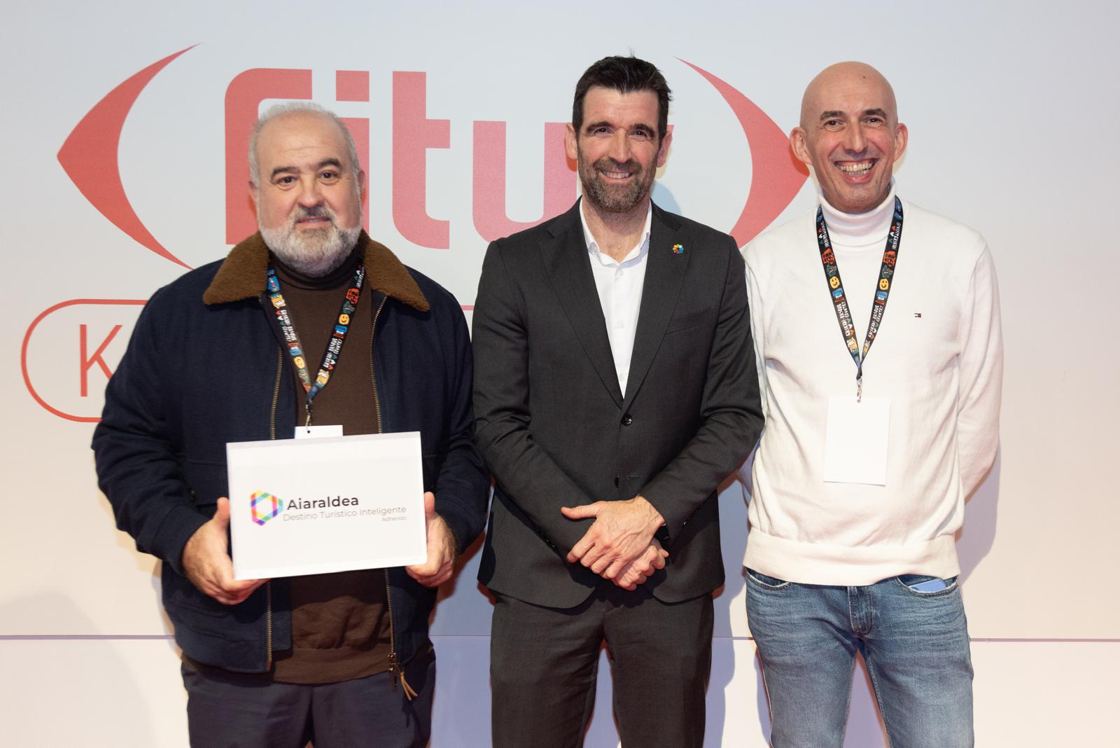 WhatsApp-Image-2026-01-23-at-08.12.57-1 Aiaraldea presenta en Fitur su apuesta por un turismo sostenible con el lanzamiento de Aiaraldea Trekking y el distintivo de Destino Turístico Inteligente