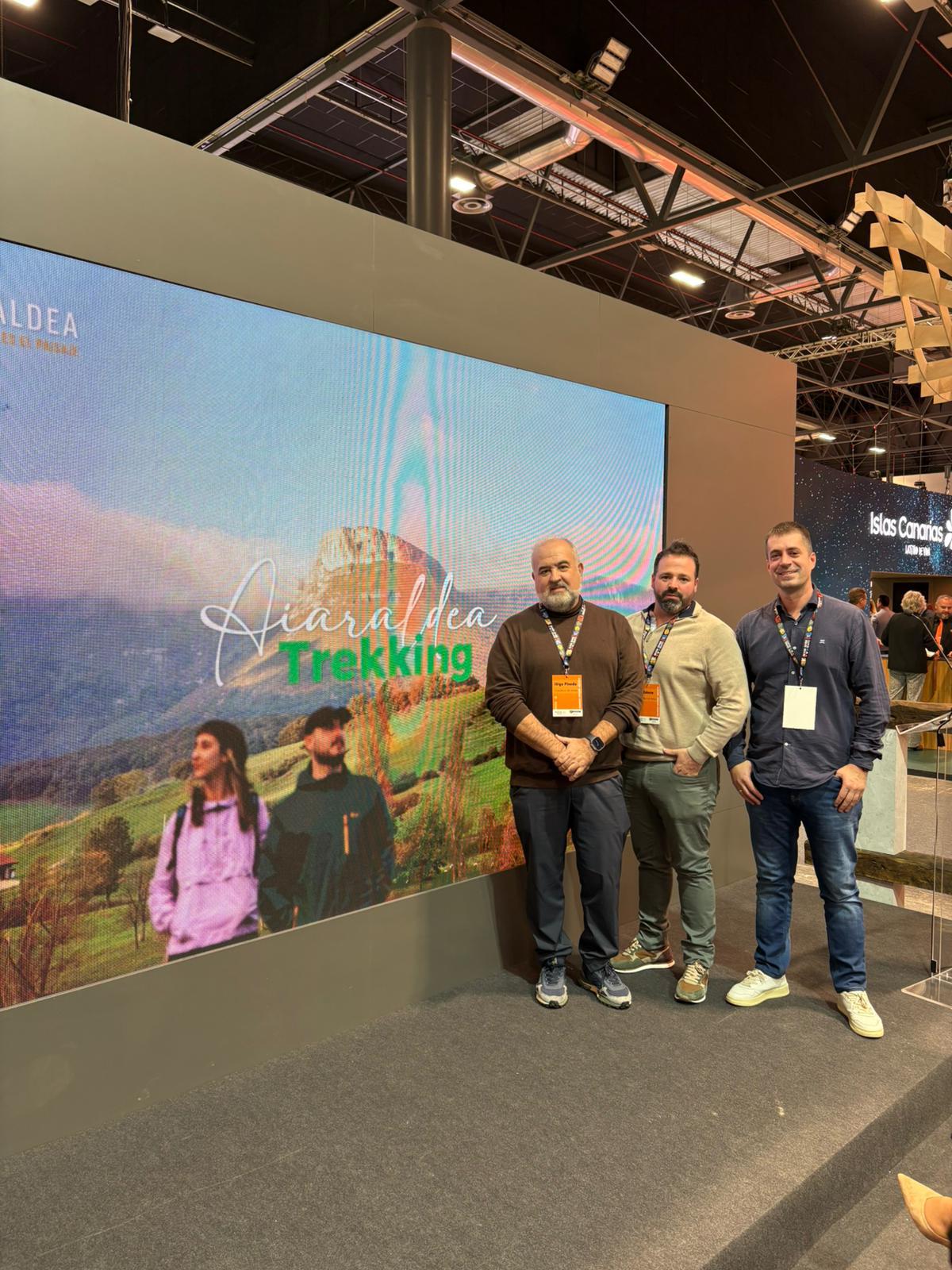 WhatsApp-Image-2026-01-23-at-08.12.57 Aiaraldea presenta en Fitur su apuesta por un turismo sostenible con el lanzamiento de Aiaraldea Trekking y el distintivo de Destino Turístico Inteligente